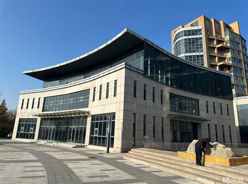 【东城核心|三层临街整栋写字楼】 个人出租